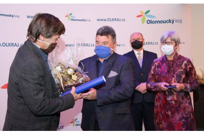 Hejtmanství ocenilo nejlepší učitele. Kvůli koronaviru později než v předchozích letech