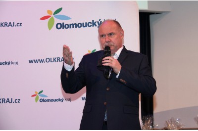 Hejtmanství ocenilo nejlepší učitele. Kvůli koronaviru později než v předchozích letech
