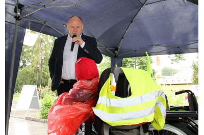 Neobvyklý závod spojil lidi s hendikepem
