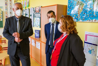 Přáslavice mají opravenou školu a nové hřiště. Přispěl také Olomoucký kraj