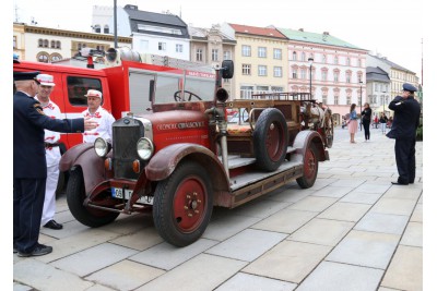 Slavnostní předání cisternové automobilové stříkačky JSDH Olomouc - Chválkovice