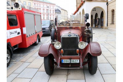 Slavnostní předání cisternové automobilové stříkačky JSDH Olomouc - Chválkovice