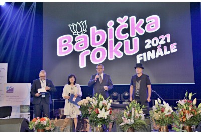 Babička roku 2021 je ze Zábřehu