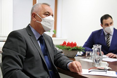 Hejtman jednal se španělským velvyslancem. Hlavním tématem bylo školství