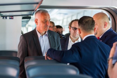 V Olomouci se představil vlak budoucnosti. Jezdí na vodík