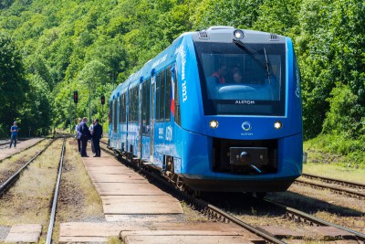 V Olomouci se představil vlak budoucnosti. Jezdí na vodík