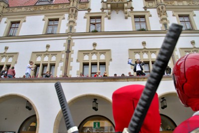 Majáles poprvé ozdobil královský pár