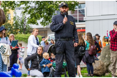 Dětský den se složkami IZS nabídl policejní koně i zásah celníků
