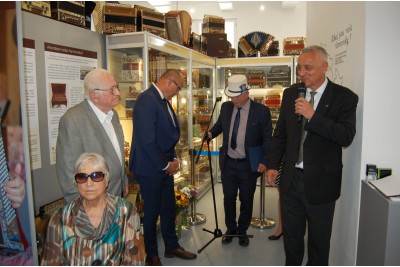 V Litovli se otevřelo Muzeum harmonik