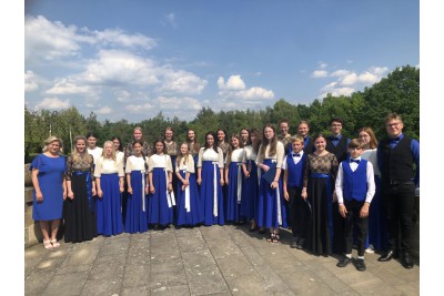 Hranický pěvecký sbor Cantabile zazpíval na přehlídce v Lidicích
