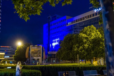 Krajský úřad Olomouckého kraje svítil modře. Upozornil na předsednictví Česka v Radě EU