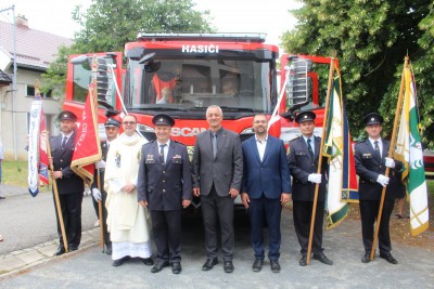 Radslavičtí dobrovolní hasiči mají nové zásahové auto