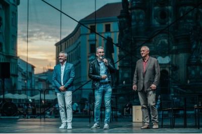 Tanečníci se vlnili v divokém rytmu flamenca