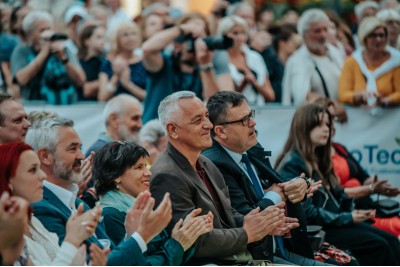 Tanečníci se vlnili v divokém rytmu flamenca
