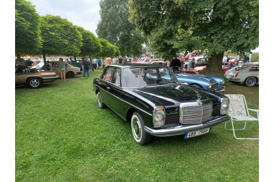 Veteránská rallye projela Hanou