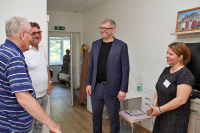 Náměstek Slavotínek navštívil sociální služby v terénu
