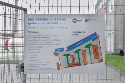Den otevřených dveří ve Farmaku, firma slaví 30 let své existence