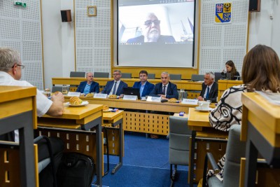 Na kraji jednala tripartita