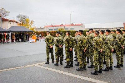 Žižkova kasárna ožila slavnostním nástupem vojenské policie