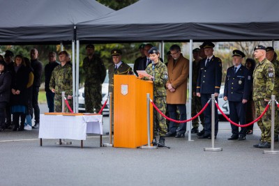 Žižkova kasárna ožila slavnostním nástupem vojenské policie