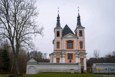 Svatá Barbora, Marie a Josef váží půl tuny. Bít začnou na konci adventu