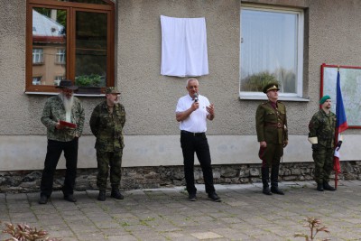 Ženisté mají na Staroměstsku pamětní desku