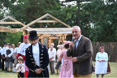 Zámek Čechy pod Kosířem byl plný kočárů. Na Josefkol dorazili mistři z celé republiky