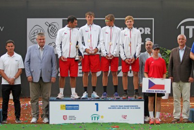 Čeští juniorští tenisté si z mistrovství světa odváží historická dvě zlata