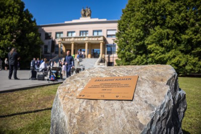 Univerzita Palackého staví pro studenty zdravotnictví novou budovu