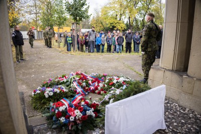 Náměstek hejtmana Dalibor Horák uctil památku válečných veteránů