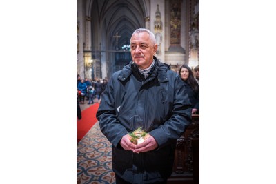 Betlémské světlo, symbol míru a naděje, doputovalo do Olomouce