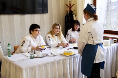 Budoucí cukrářky se utkaly v soutěži O Priessnitzův dortík