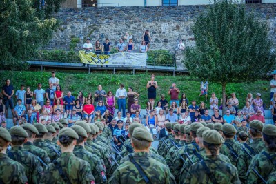 V Hranicích složilo vojenskou přísahu 41 středoškoláků