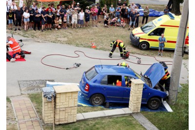 Hrochovští hasiči oslavili 130 let v akci
