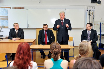 Beseda se studenty Slovanského gymnázia