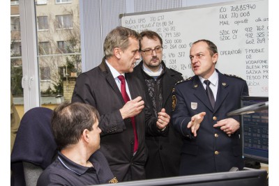 Hejtman navštívil nové krajské operační středisko hasičů