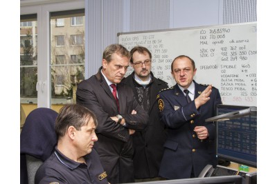 Hejtman navštívil nové krajské operační středisko hasičů