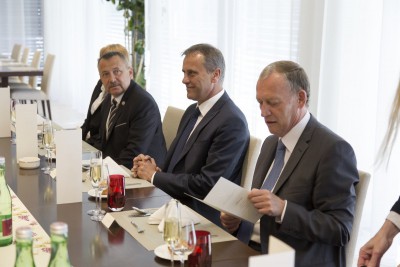 prezident-1-151.jpg