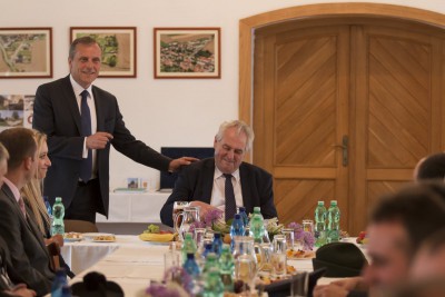 prezident-1-300.jpg