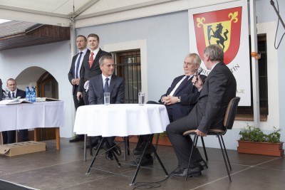 prezident-1-321.jpg