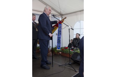 prezident-1-356.jpg