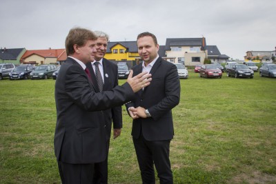 Hněvotín převzal zlatou stuhu za vítězství v krajském kole soutěže Vesnice roku