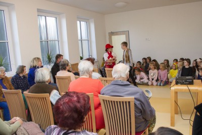 Hejtman Rozbořil otevřel zrekonstruovaný dům seniorů v Náměšti na Hané