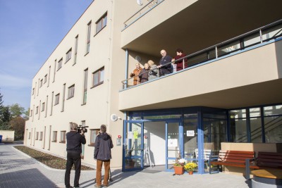 Hejtman Rozbořil otevřel zrekonstruovaný dům seniorů v Náměšti na Hané