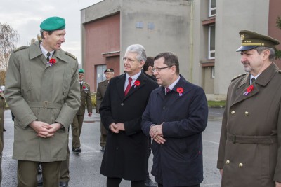 Hejtman uctil památku obětí vojenských konfliktů a poděkoval válečným veteránům