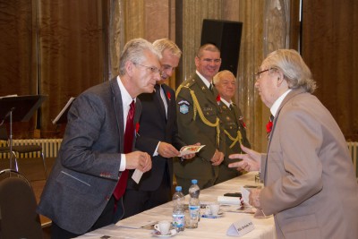 Hejtman uctil památku obětí vojenských konfliktů a poděkoval válečným veteránům