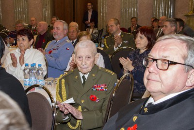 Hejtman uctil památku obětí vojenských konfliktů a poděkoval válečným veteránům