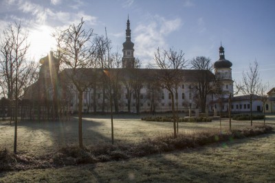 Dětské oddělení, které se bude komplexně zabývat následnou intenzivní péčí, dnes slavnostně otevřeli ve Vojenské nemocnici v Olomouci. Specializované pracoviště je jediné svého druhu v České republice.