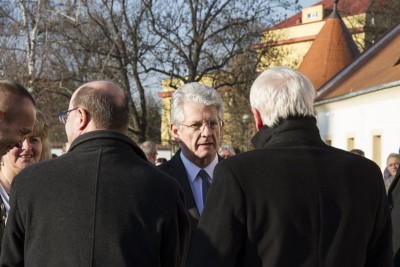 Dětské oddělení, které se bude komplexně zabývat následnou intenzivní péčí, dnes slavnostně otevřeli ve Vojenské nemocnici v Olomouci. Specializované pracoviště je jediné svého druhu v České republice.