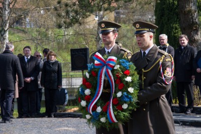 Vedení Olomouckého kraje uctilo památku obětí javoříčské a zákřovské tragédie